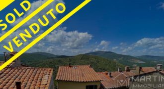 Semi Detached House For Sale in Tuscany