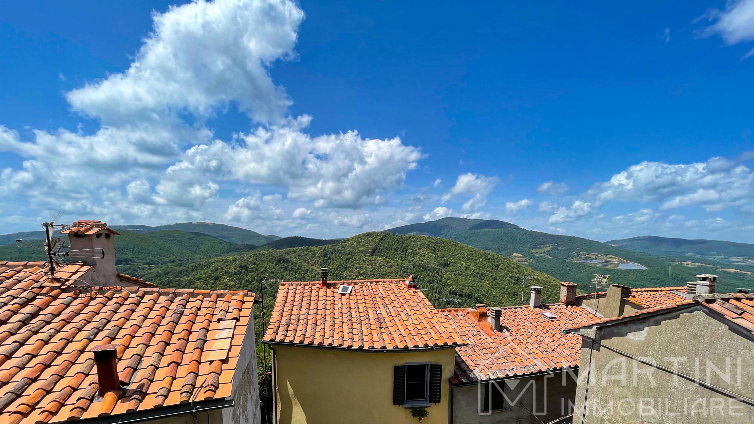 Semi Detached House For Sale in Tuscany
