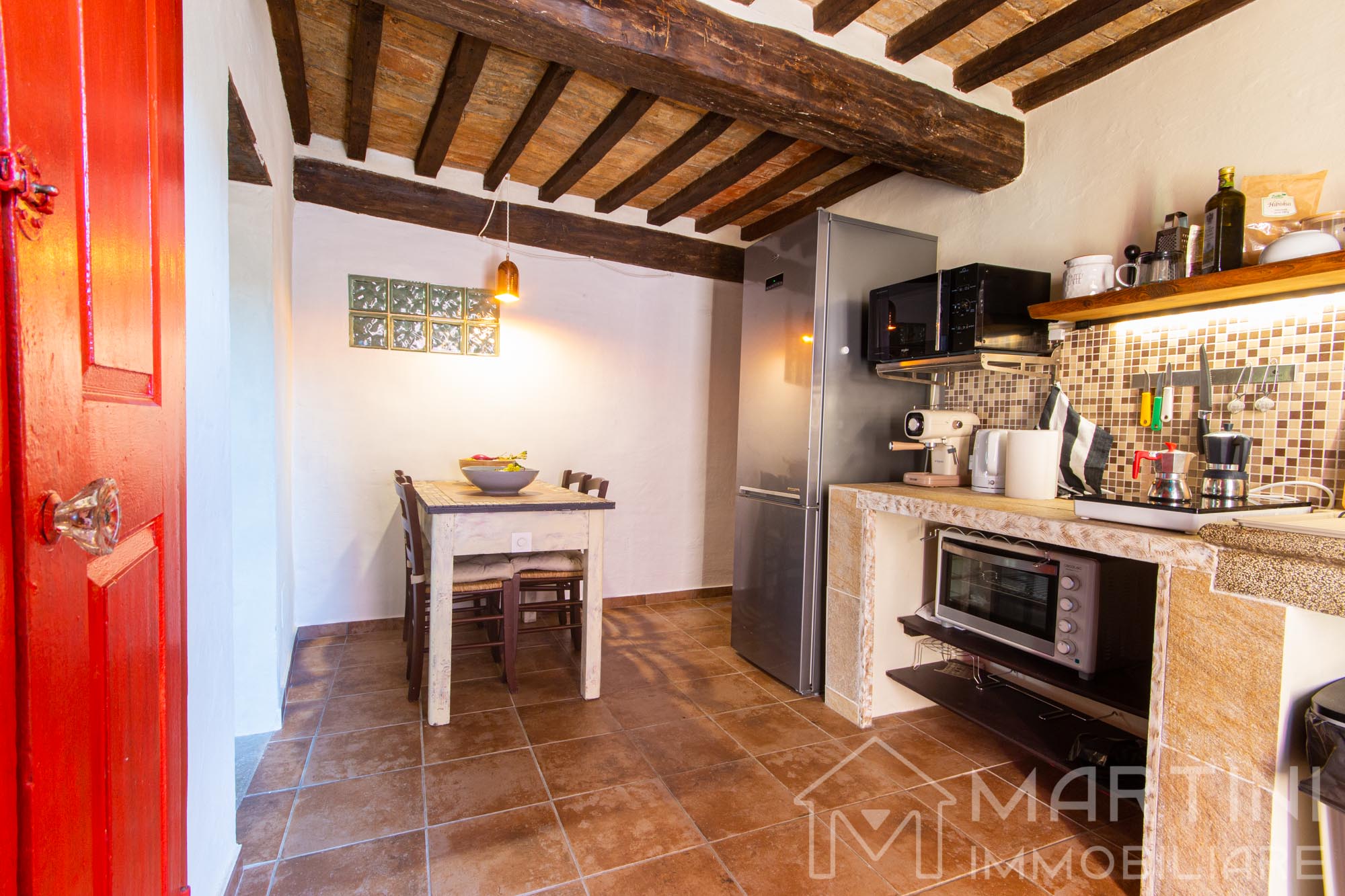 Rustic-Style Apartment with Balcony