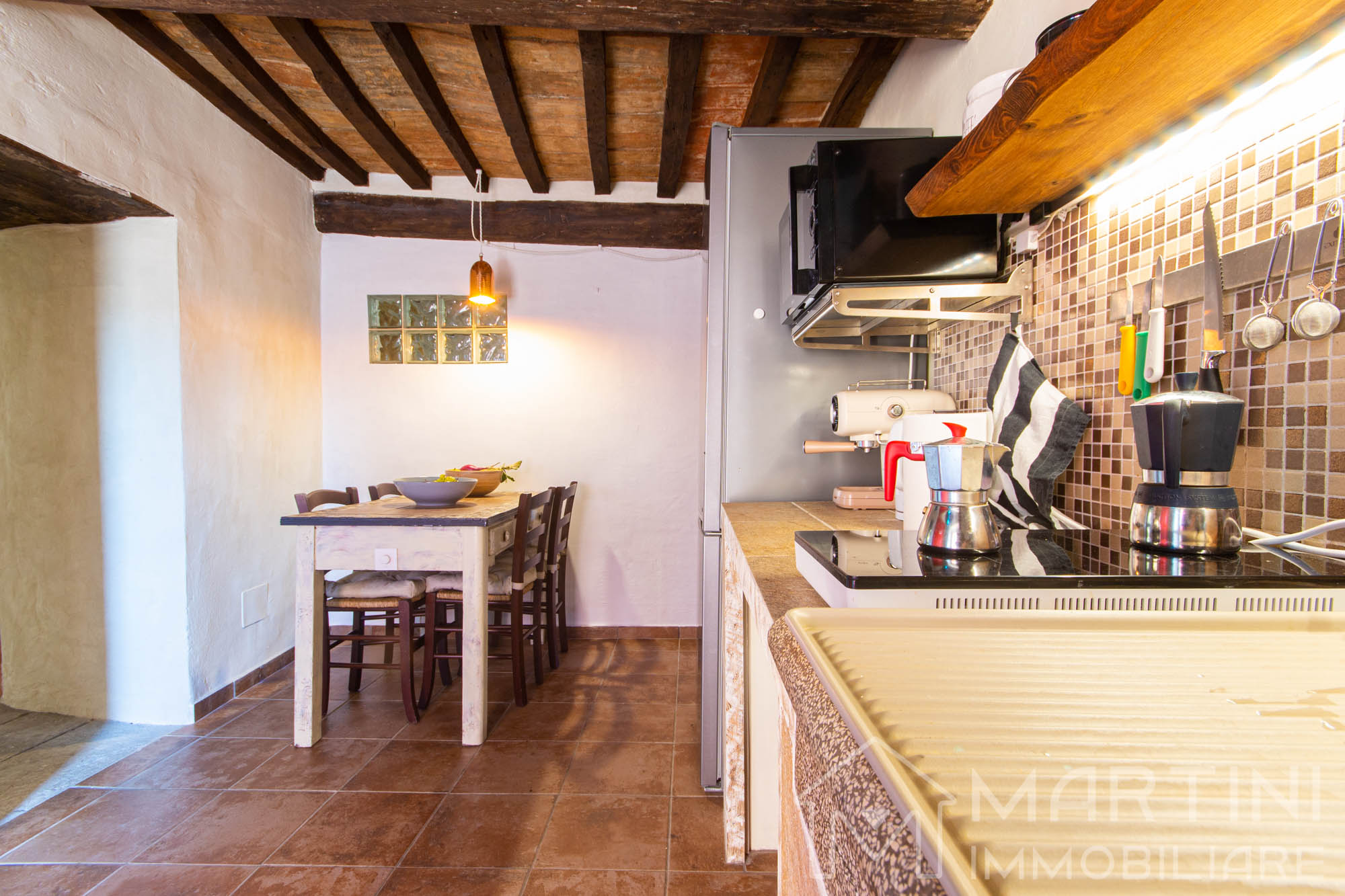 Rustic-Style Apartment with Balcony