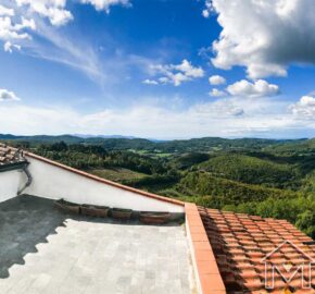 Attico con Grande Terrazzo Panoramico