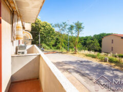 Appartamento con Garage e Balcone